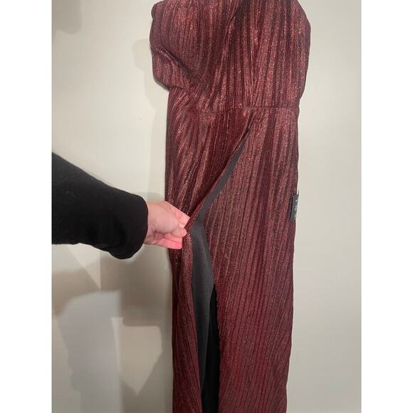 NWT Lulu’s Get To The Groove Shiny Red Pleated One Shoulder Maxi Dress - Picture 5 of 13